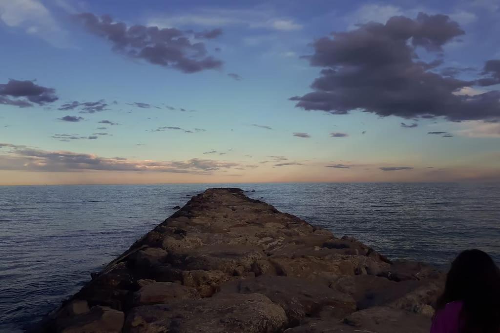 דירות ולנסיה Apartamento Mediterraneo Tranquilo Y Familiar מראה חיצוני תמונה