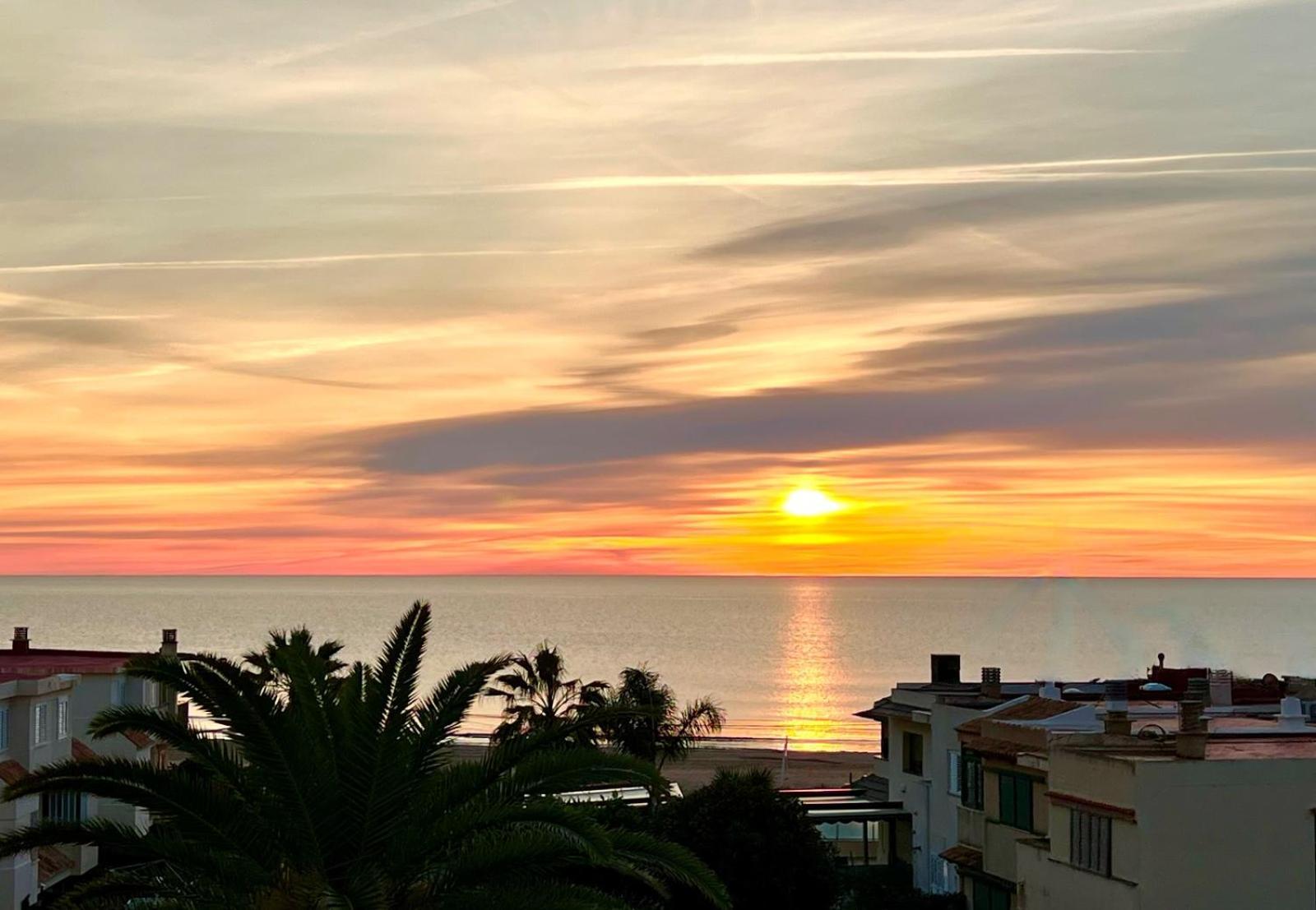 דירות ולנסיה Apartamento Mediterraneo Tranquilo Y Familiar מראה חיצוני תמונה