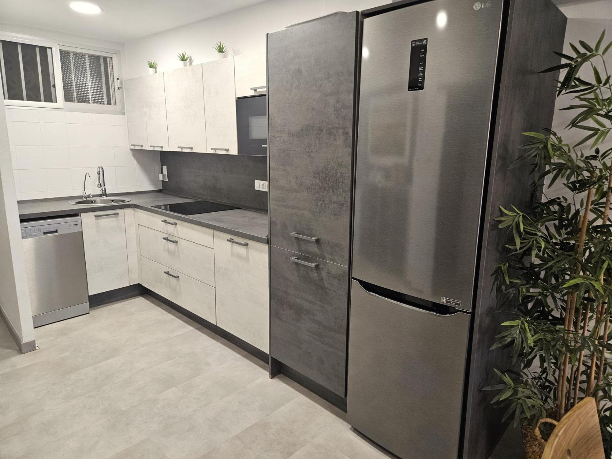 דירות ולנסיה Apartamento Mediterraneo Tranquilo Y Familiar מראה חיצוני תמונה